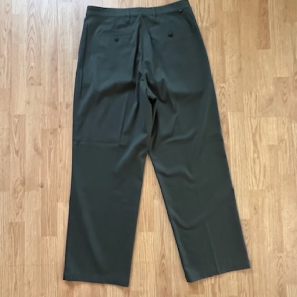 NWT Levi Dockers Womens Hunter Green Khaki Pants High Wide Pleated 14/32 - Picture 9 of 11